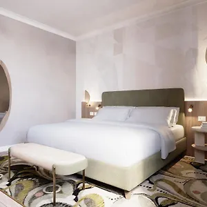 Moevenpick 4*, Bari Italia
